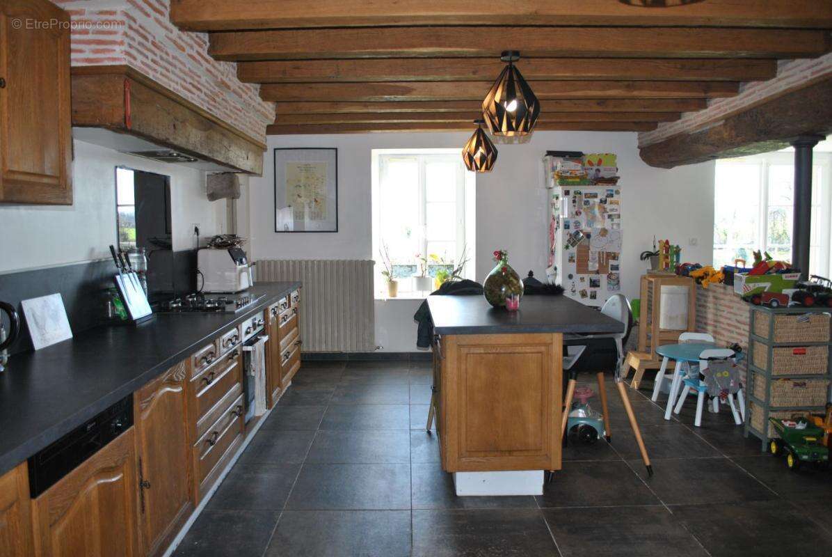 Maison à CHATEAUMEILLANT
