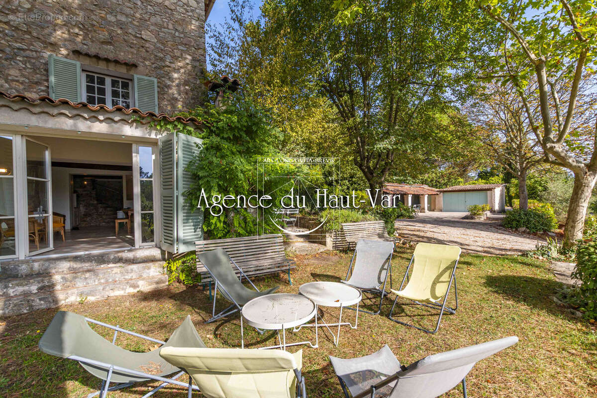 Maison à FAYENCE