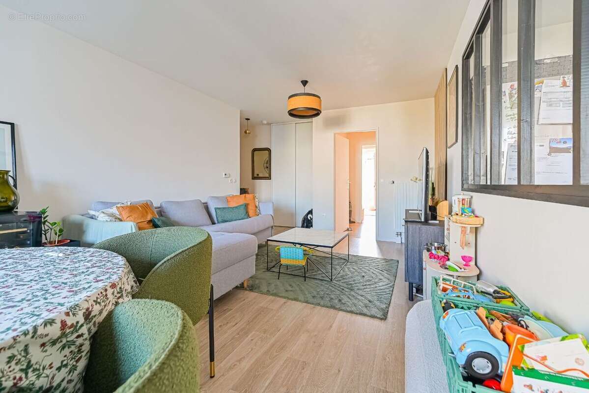 Appartement 67 m² à Creteil  - photo 8