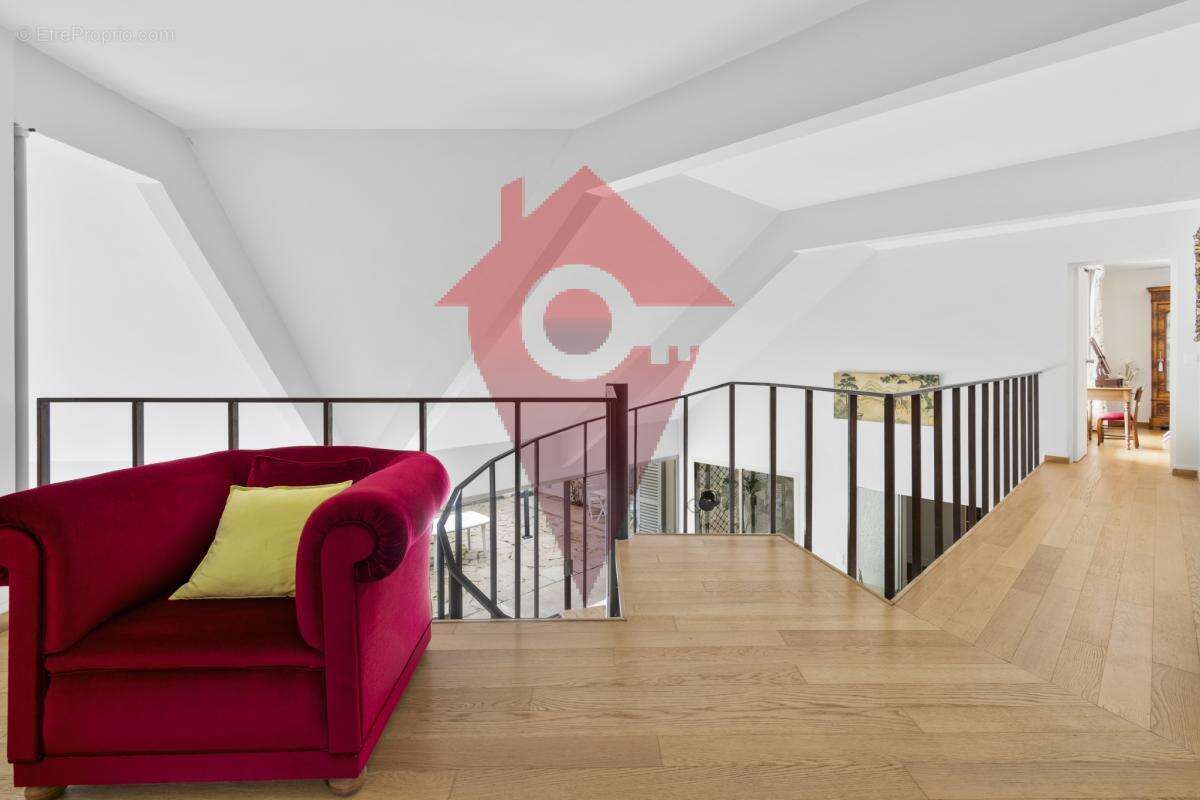Maison à CRESPIERES