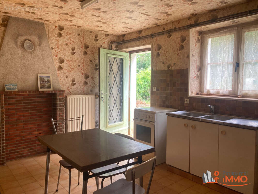 Maison à SOUGERES-EN-PUISAYE