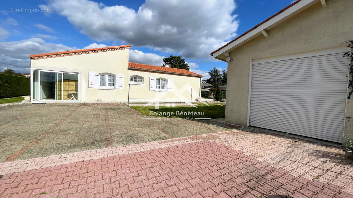 Maison à CASTELJALOUX