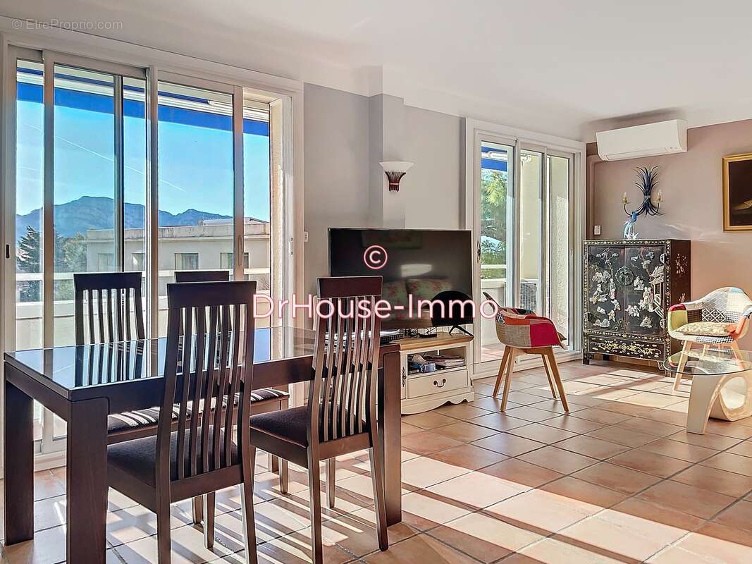 Appartement à MARSEILLE-8E