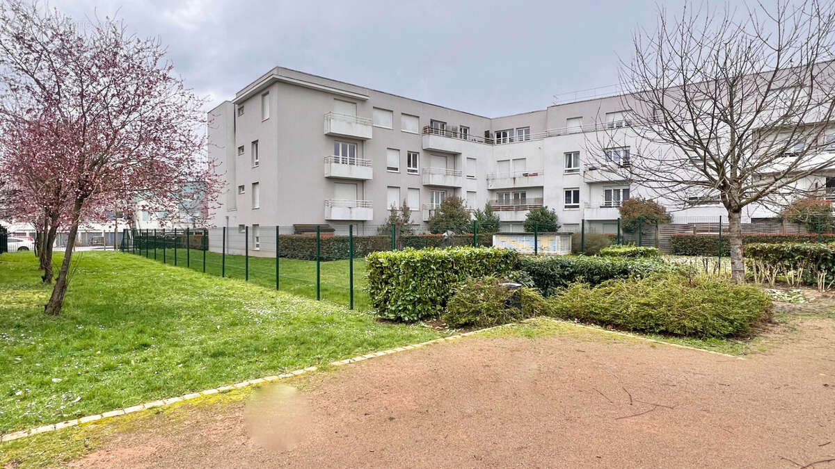 Appartement à CORBEIL-ESSONNES