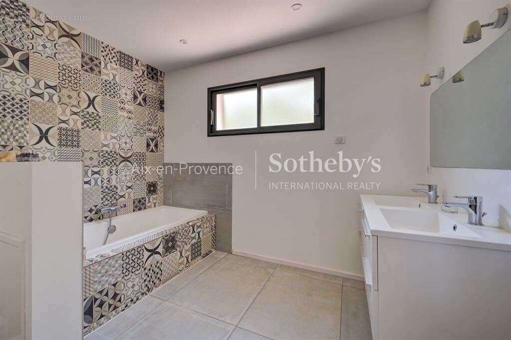 Maison à AIX-EN-PROVENCE