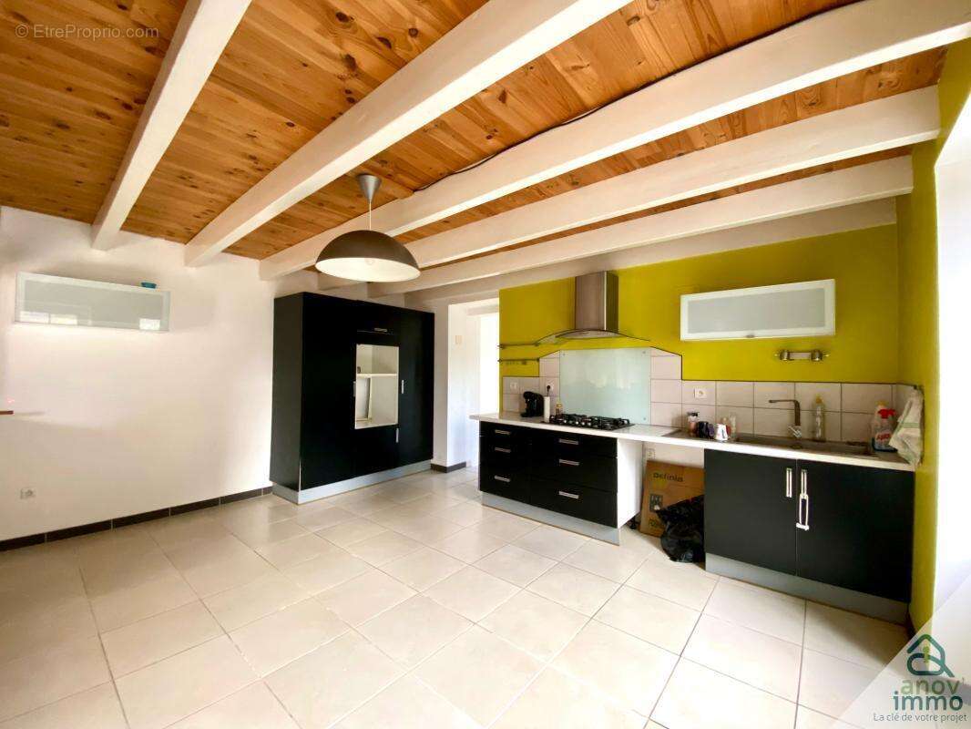 Maison à SCORBE-CLAIRVAUX