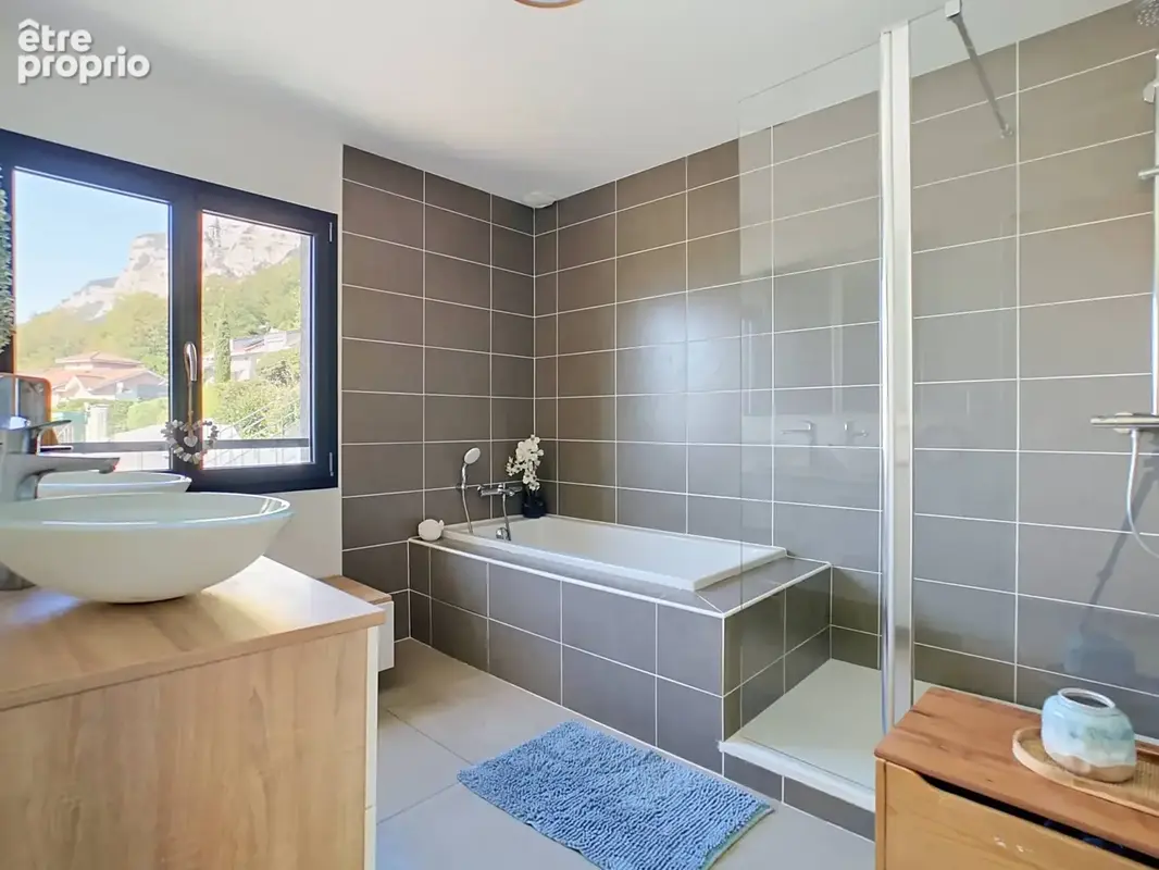 Lumbin - maison 116 m2 - 3 chambres - jardin - garage - dpe a - photo 4