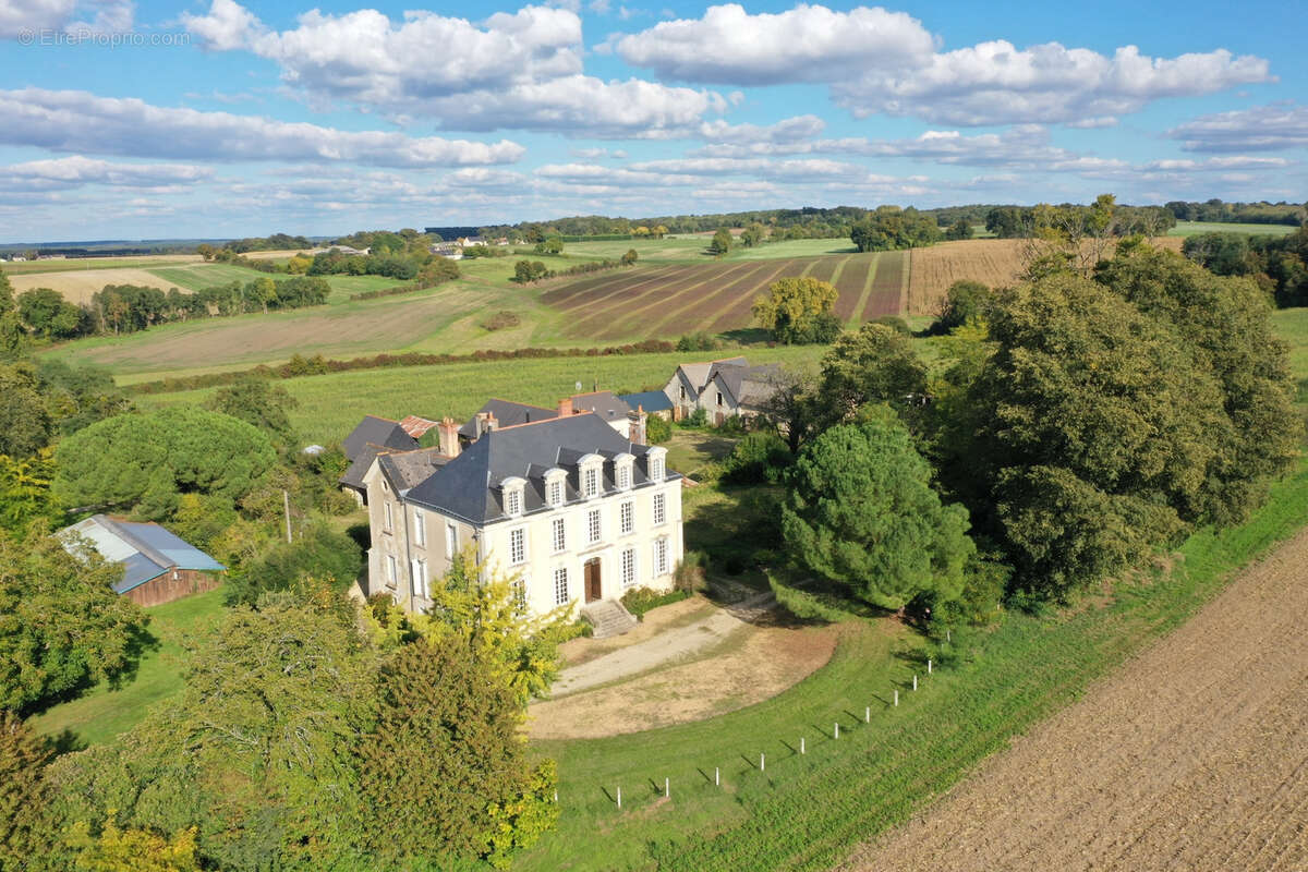 Maison à BAUGE