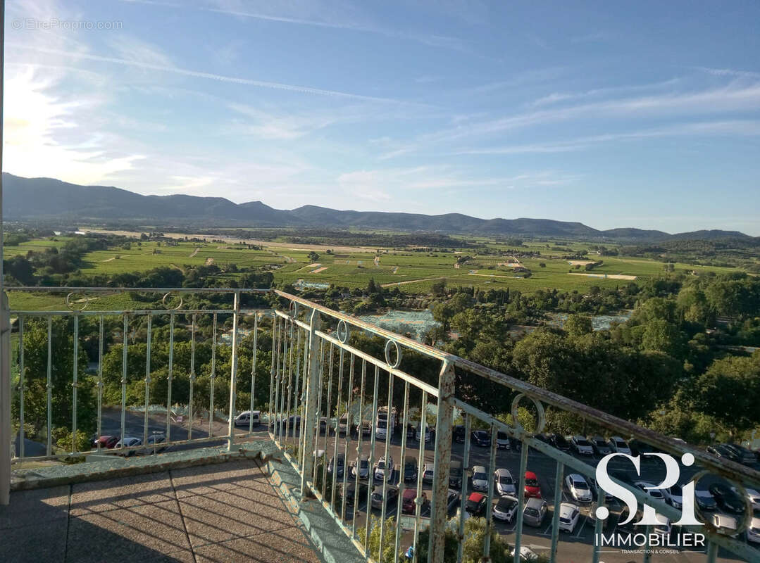 Appartement à PIERREFEU-DU-VAR