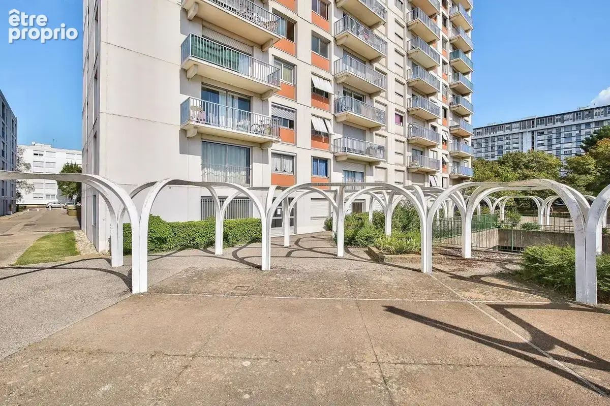 Photo Appartement à Venissieux au prix de 149 000€