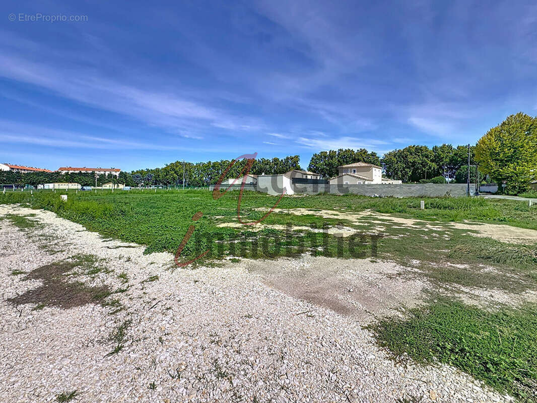 Terrain à SAINT-ANDIOL