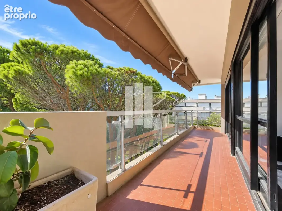 Photo Appartement à Saint-Raphael au prix de 315 000€