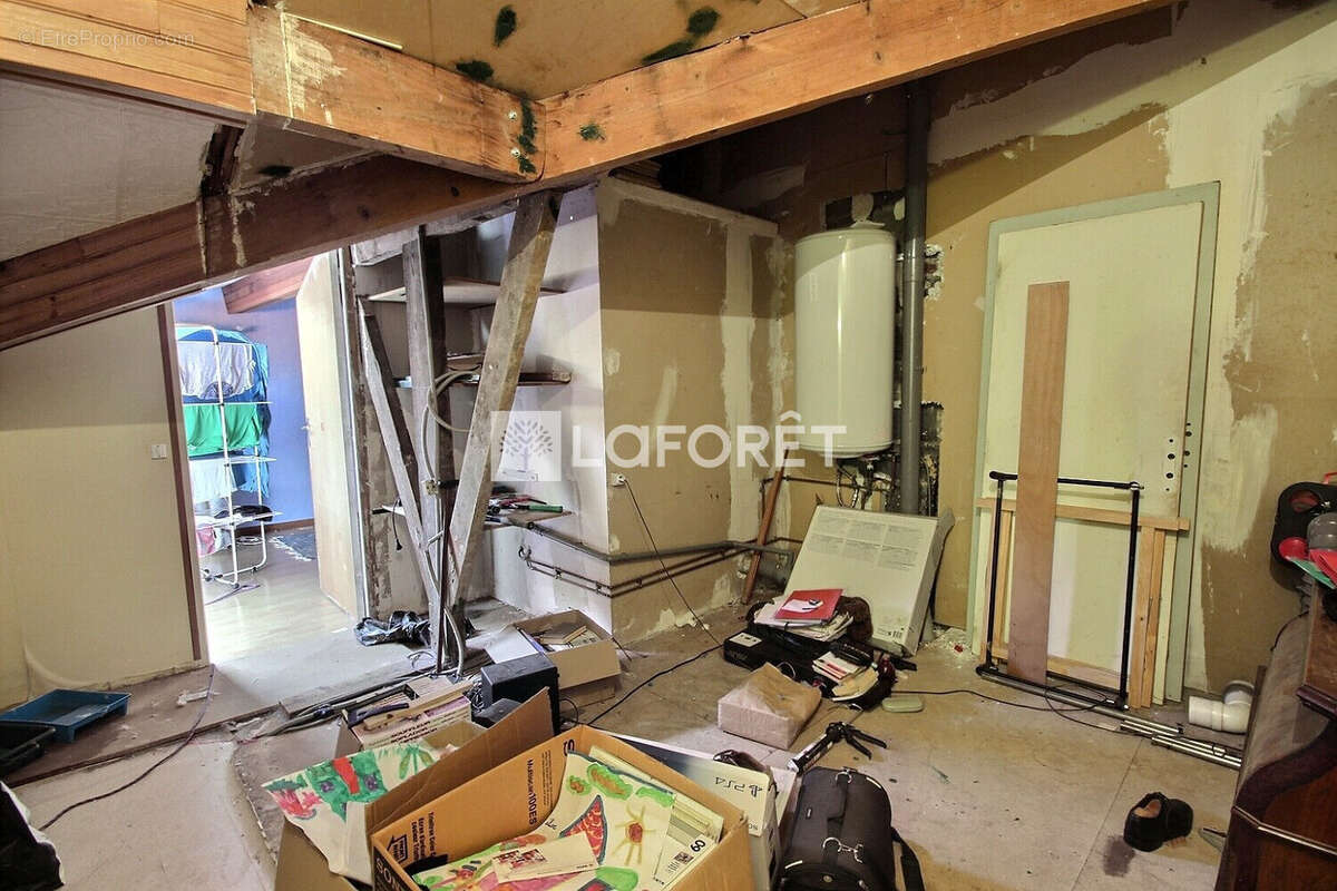 Maison à COURBEVOIE