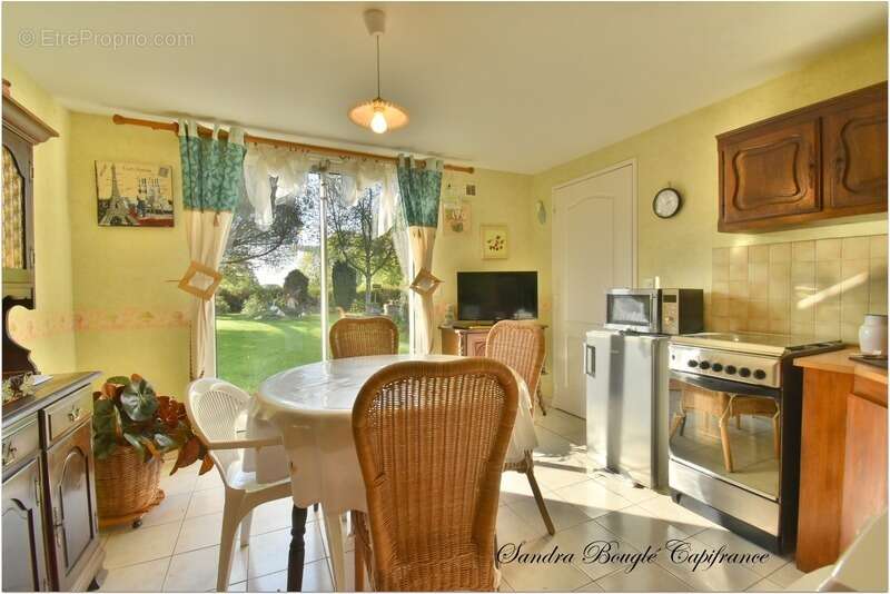 Maison à L&#039;HUISSERIE