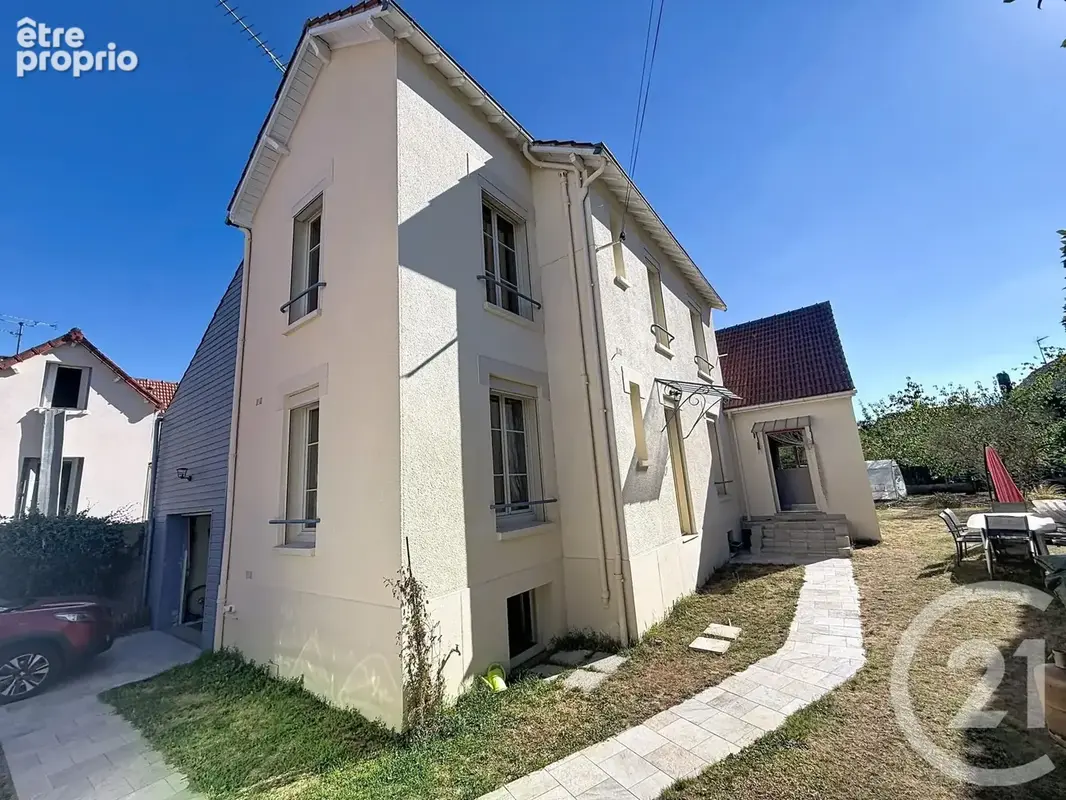 Maison à CHARTRES