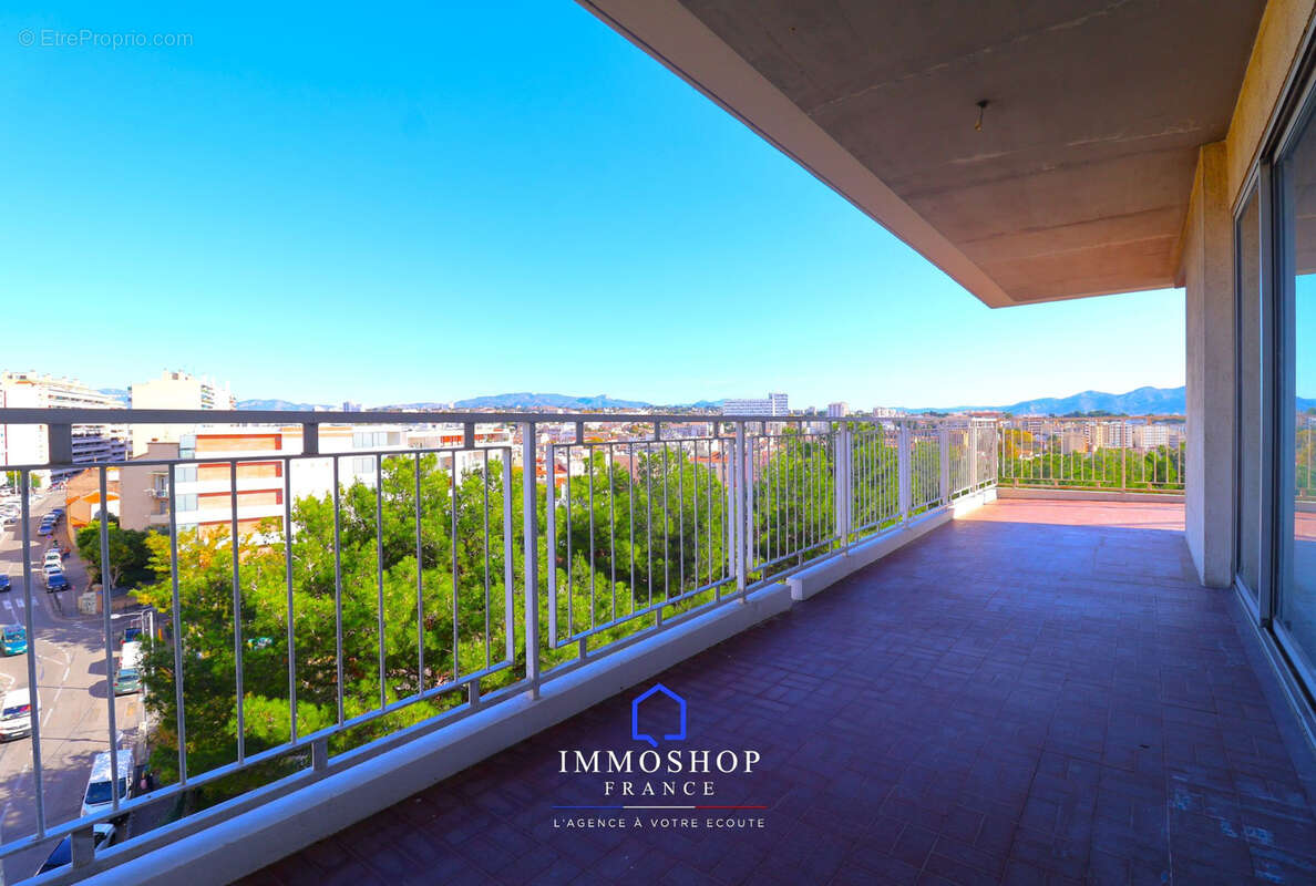 Appartement à MARSEILLE-4E