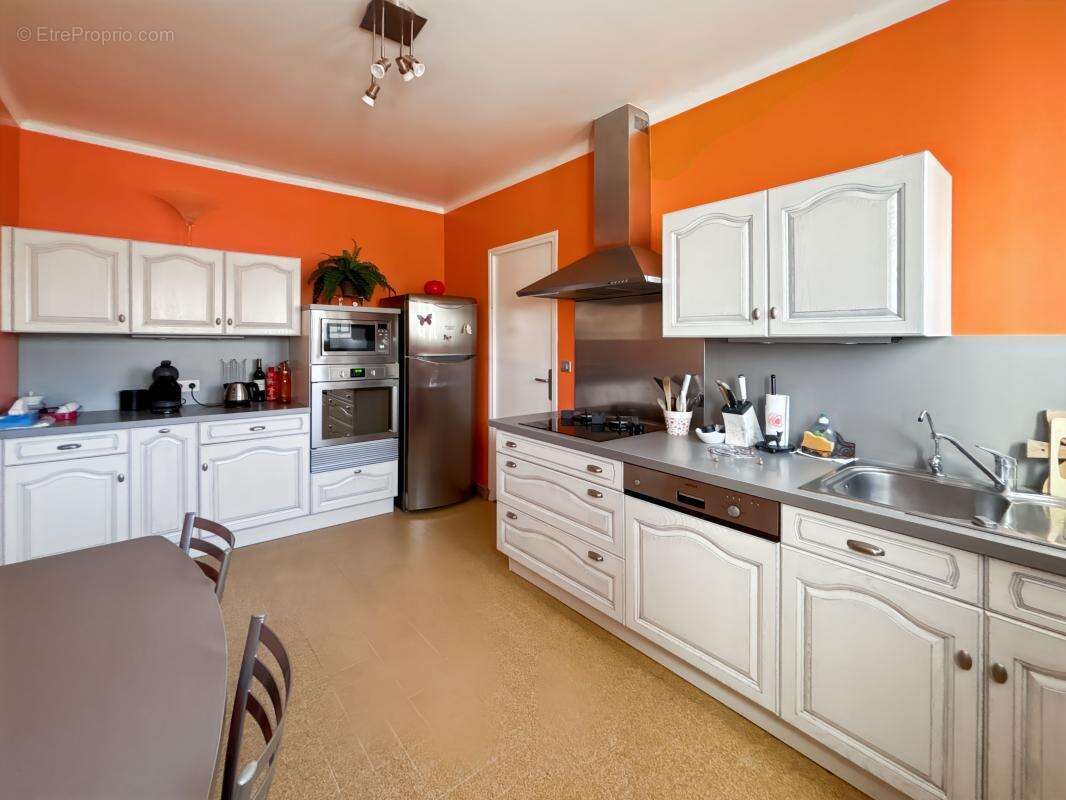 Maison à CHATEAU-ARNOUX-SAINT-AUBAN