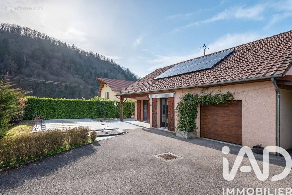 Photo 1 - Maison à VOIRON