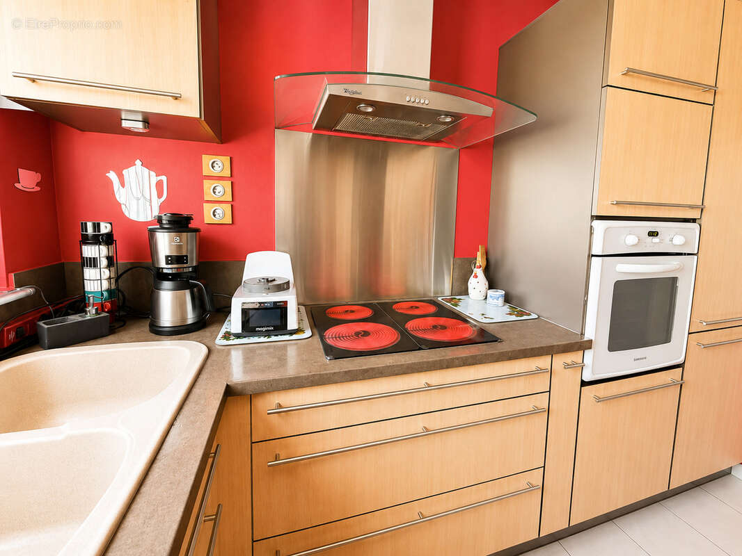 Appartement à COURBEVOIE