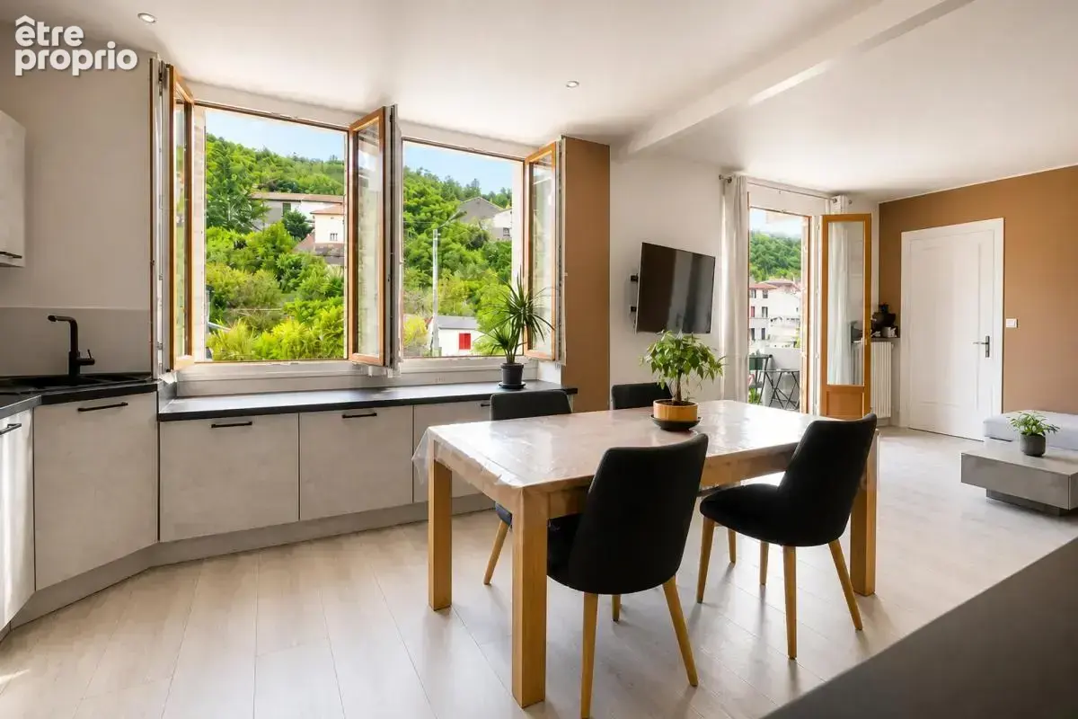 Appartement 3 pièces de 87 m² à Rive-de-Gier - photo 4