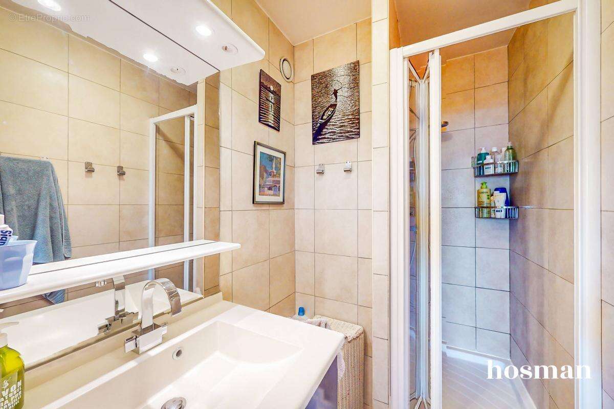 Appartement à PARIS-19E