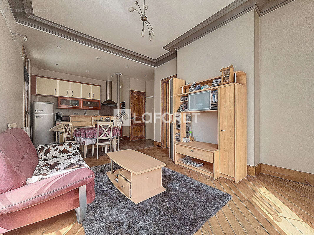 Appartement T2 - 48 m2 - proche champ de foire - photo 4