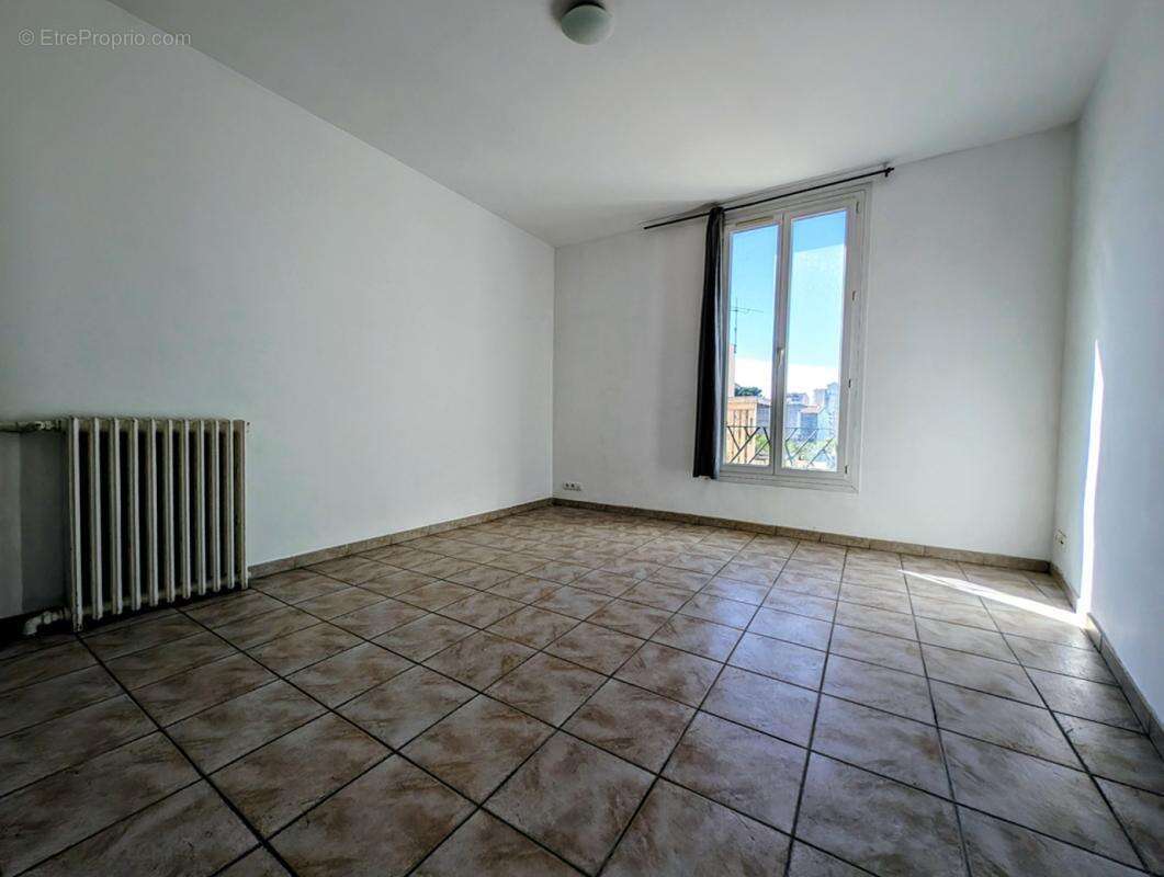 Appartement à MARSEILLE-7E