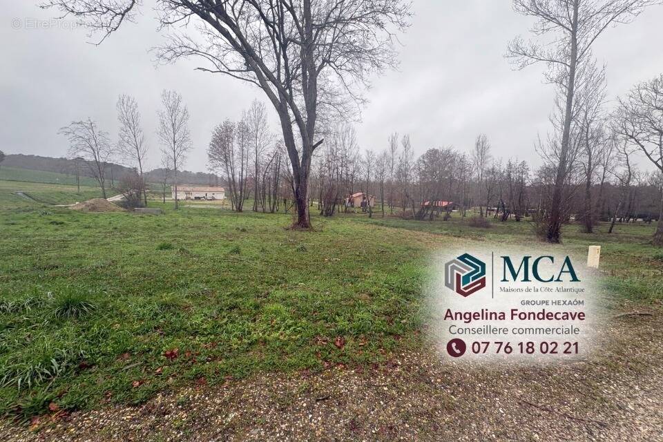 Terrain à POUSSIGNAC