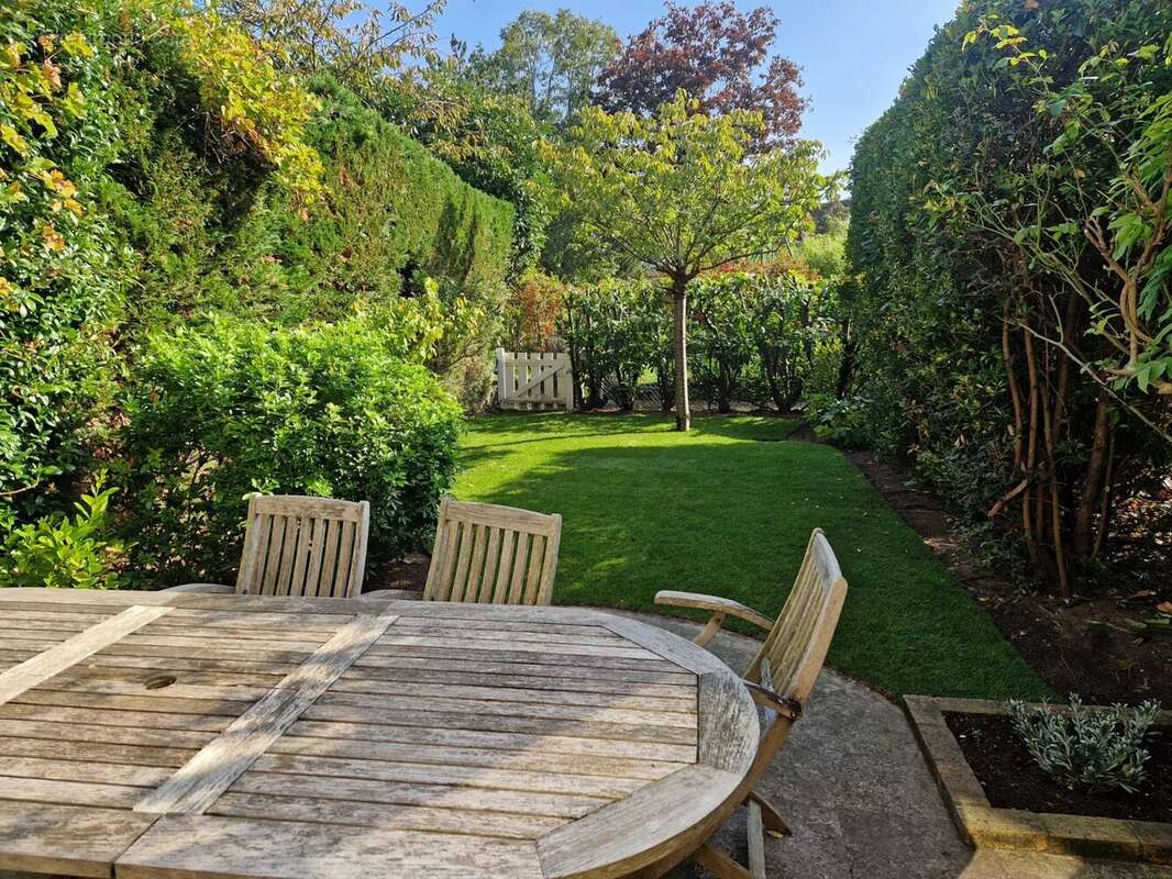 Maison à CROISSY-SUR-SEINE