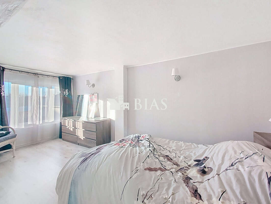 Maison à CRIQUEBEUF-SUR-SEINE