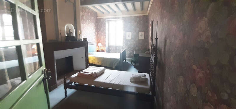 Maison à MONTPEZAT-DE-QUERCY