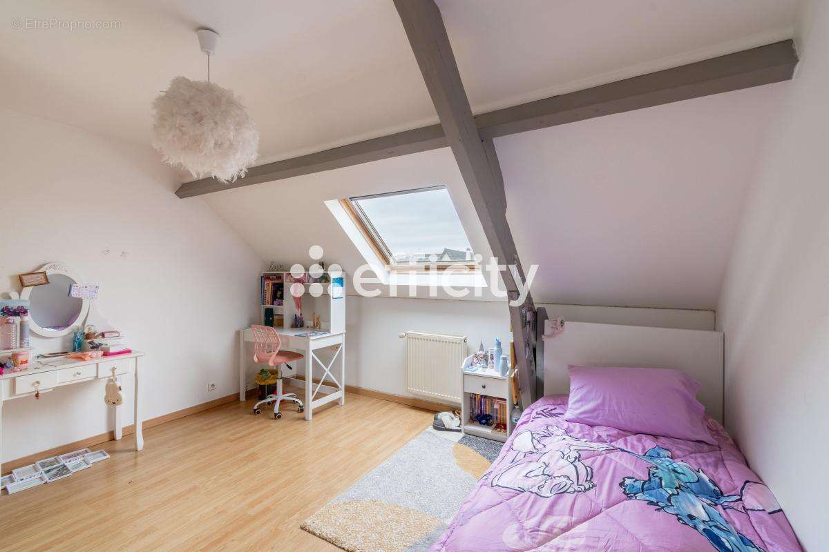 Maison à VIGNEUX-SUR-SEINE