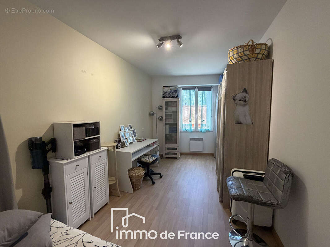 Immeuble de rapport rénové-Proximité centre-thermal Cransac-EXCLUSIVITE - photo 5