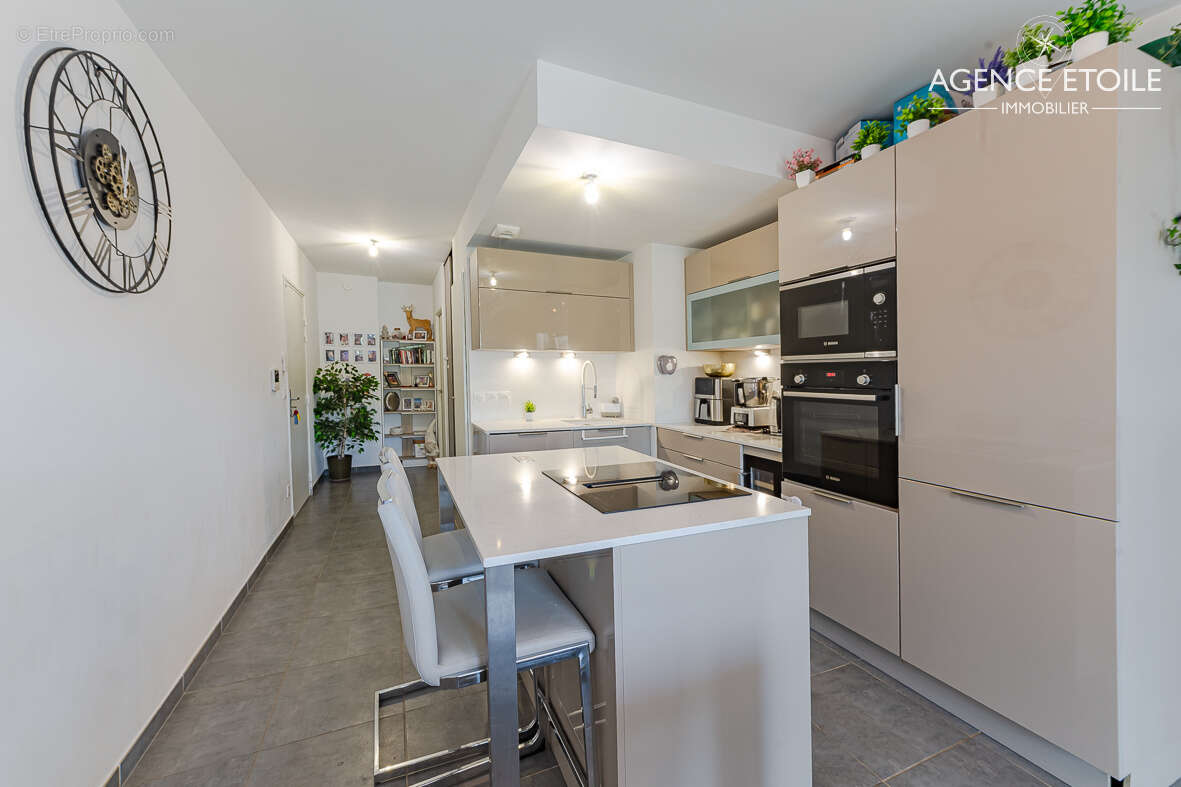 Appartement à MARSEILLE-11E