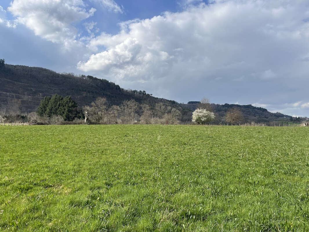 Terrain à AUBAZINES