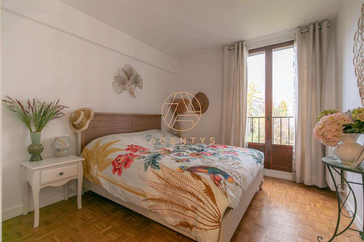 Appartement à SAINT-MAUR-DES-FOSSES