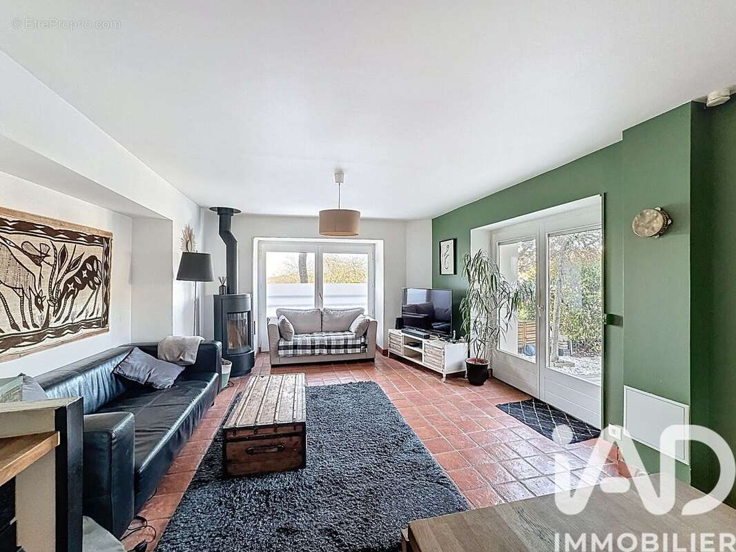 Photo 4 - Maison à MORAINVILLIERS