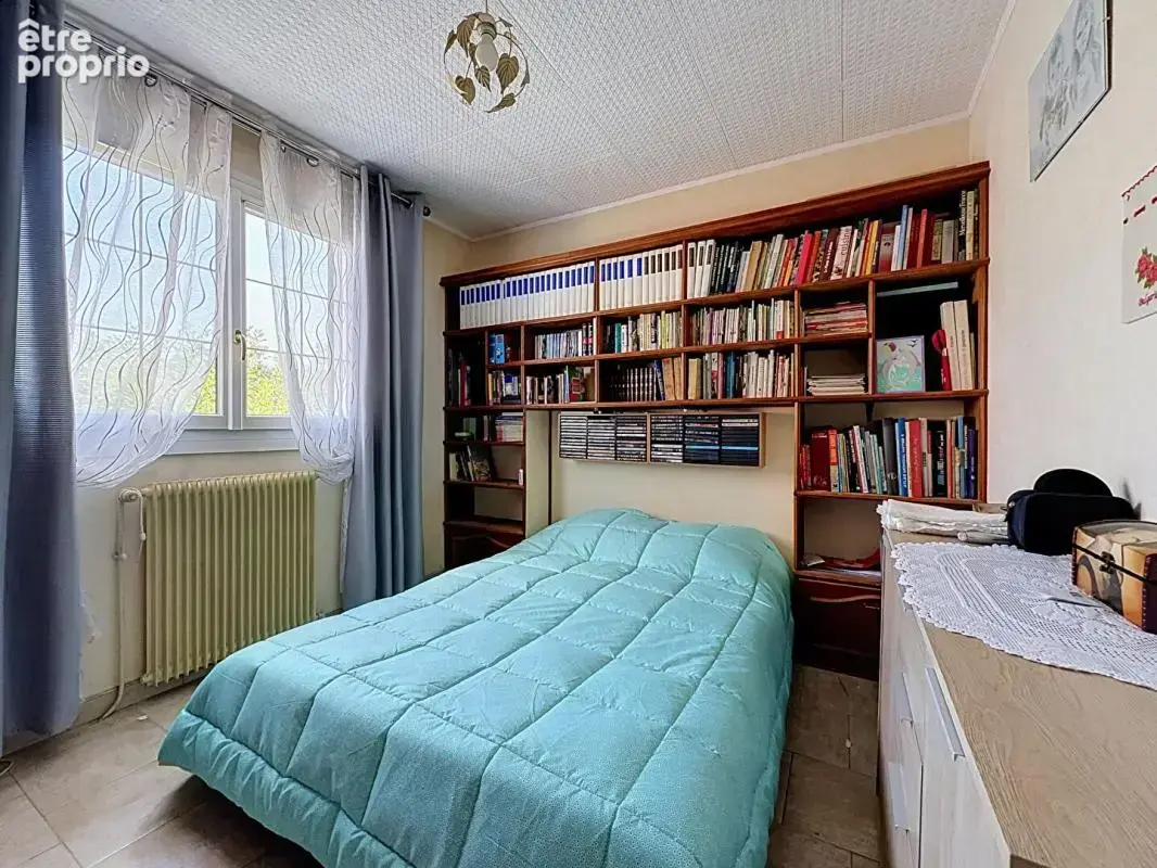 Pavillon independant - 118m² - 4 chambres - sous sol total - double garage - 60250 bury - photo 7