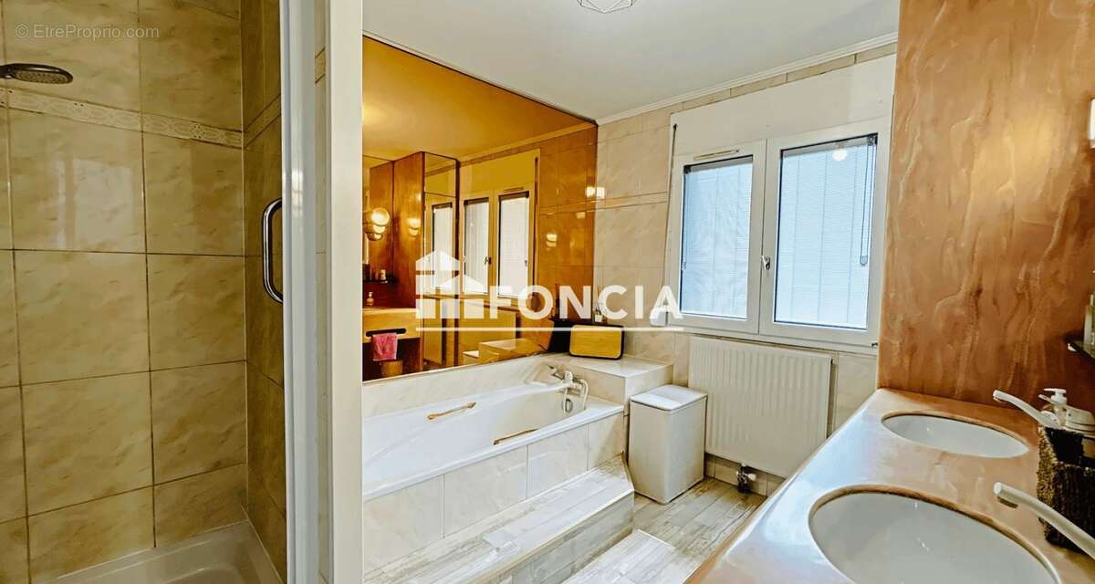 Magnifique appartement avec terrasse de 40 m2 - photo 10