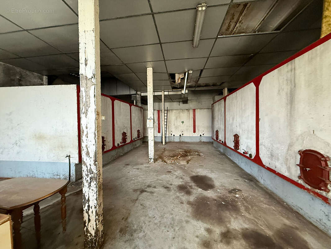 Maison à SAINT-LAMBERT-DU-LATTAY