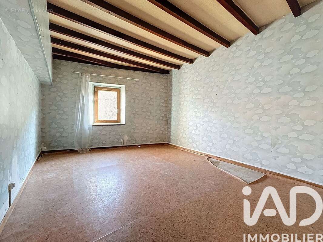 Maison 126 m² à Festes-Et-Saint-Andre  - photo 9