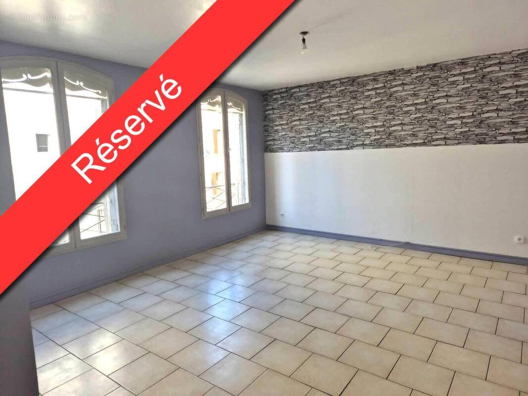   - Appartement à DRAGUIGNAN