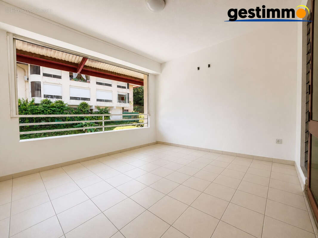 Appartement 28 m² à Cayenne  - photo 5