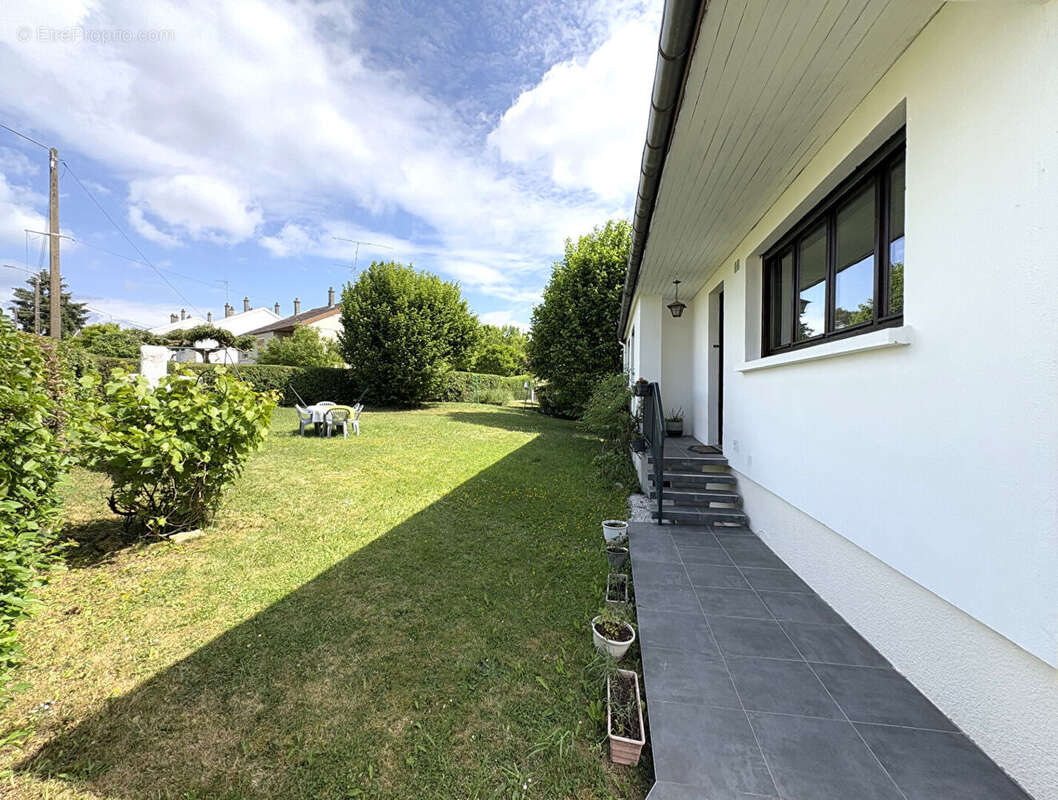 Maison à CHARLEVILLE-MEZIERES