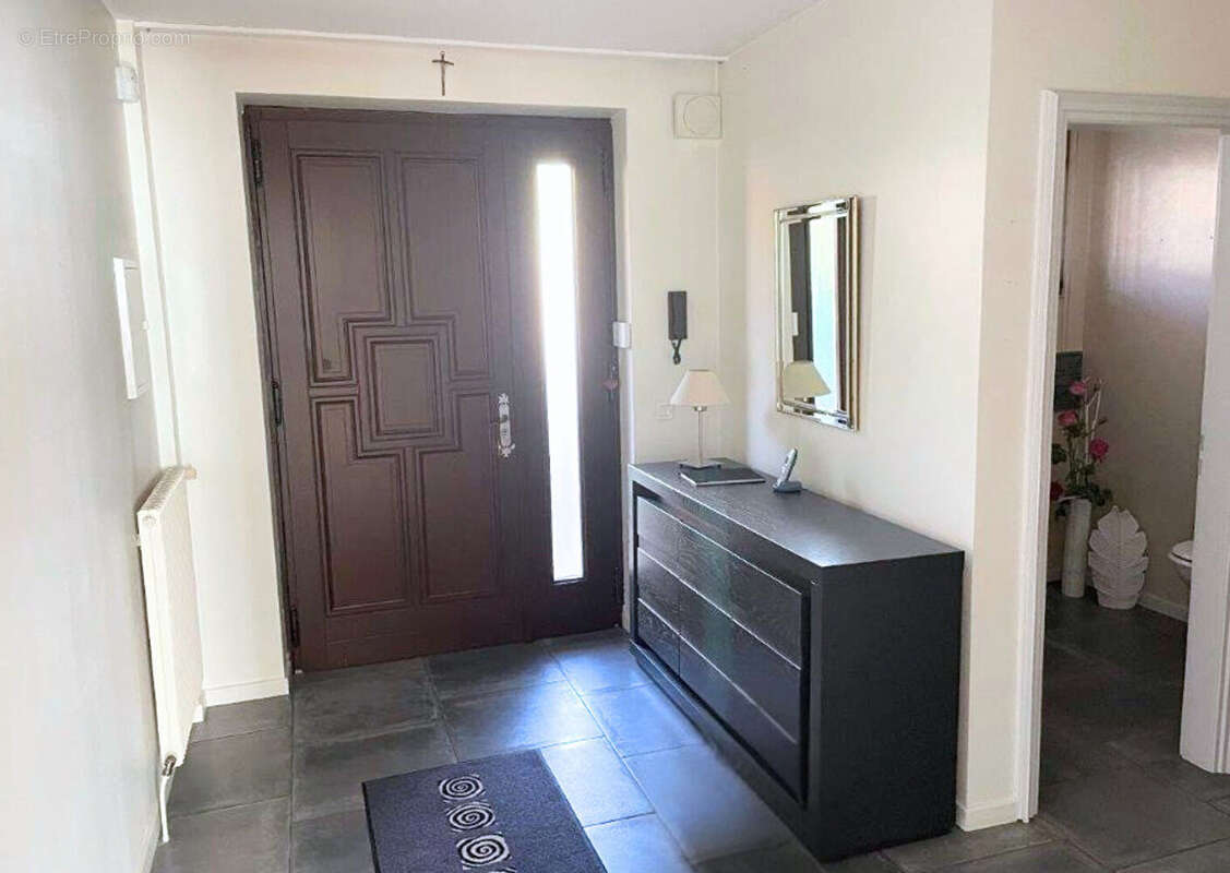 Ensemble immobilier avec deux habitations et studio indépendant - photo 7