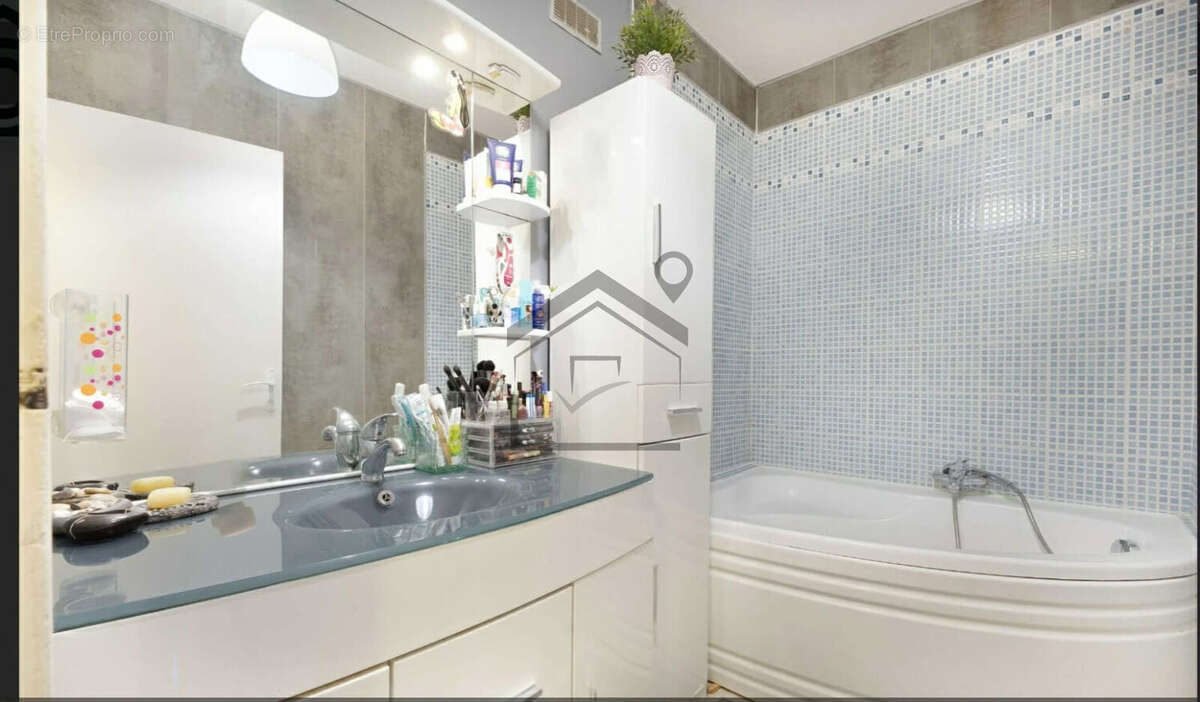 Appartement à MARIGNANE