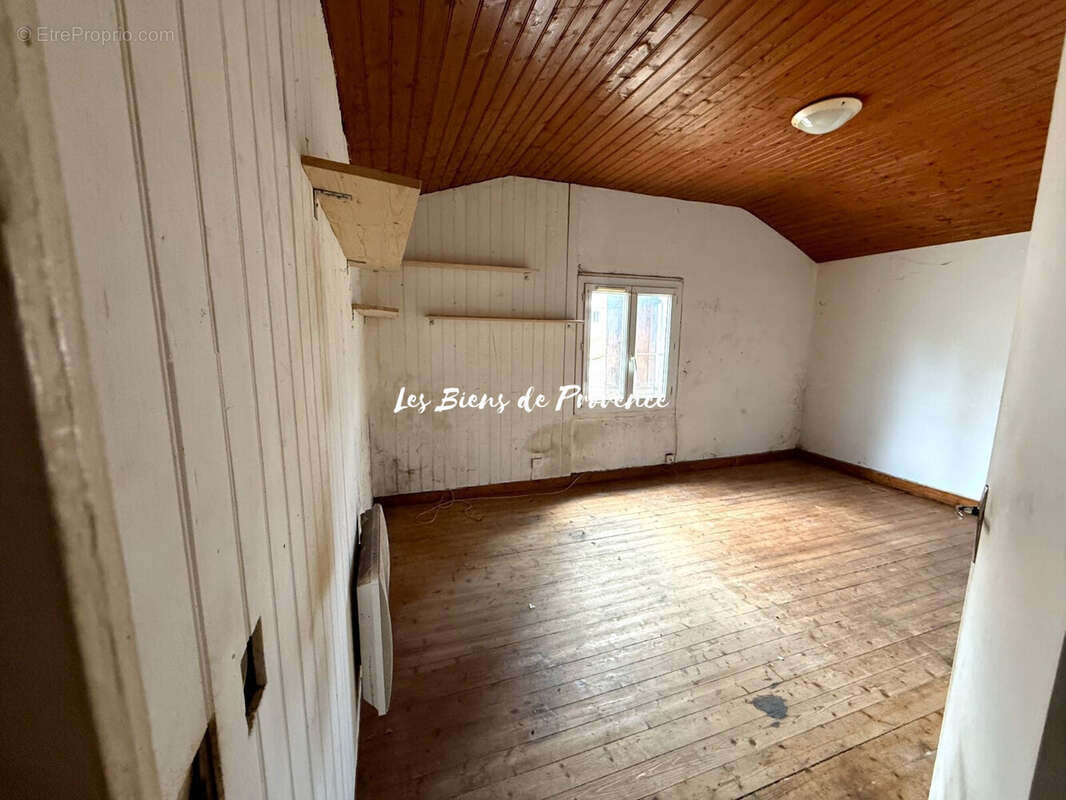 Appartement 90 m² à Saintes  - photo 3