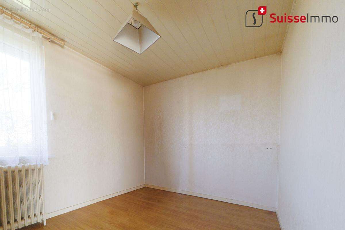 Maison à GRAND-CHARMONT