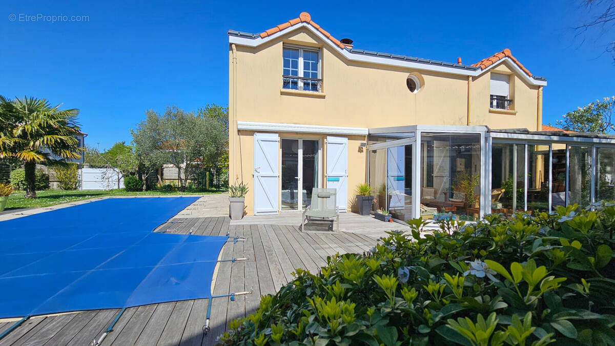 Maison à SAINT-SEBASTIEN-SUR-LOIRE