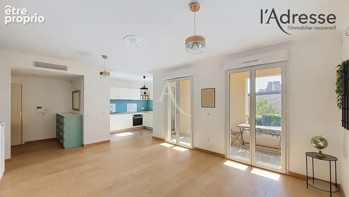 PUTEAUX/ Fusillés - Appartement 3 pièces 66m² - Loggia 5m² - 1 BOX - 2016 - photo 2